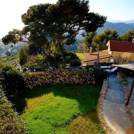 House With 2 Bedrooms In With Wifi 度假居 *